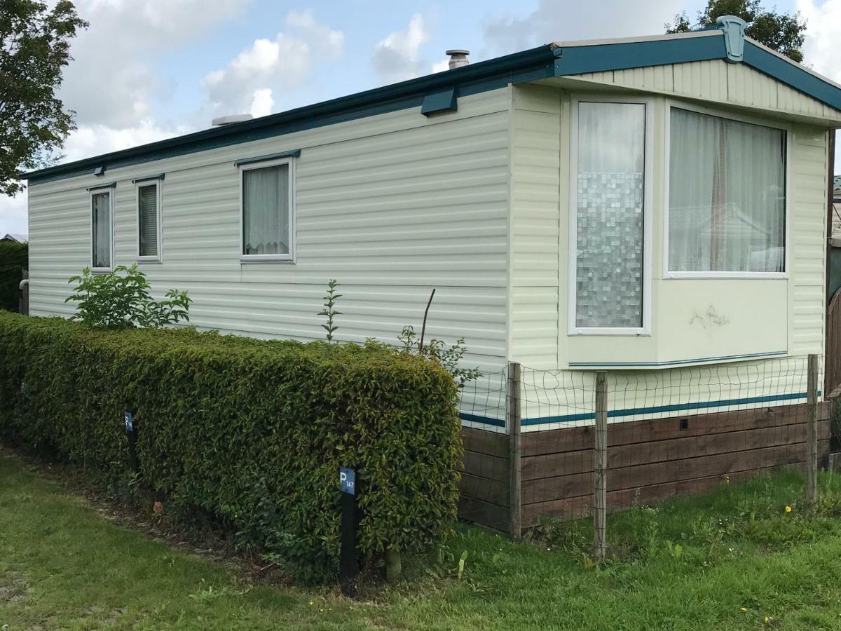 Caravanverhuur Zeeland Wemeldinge Bagian luar foto