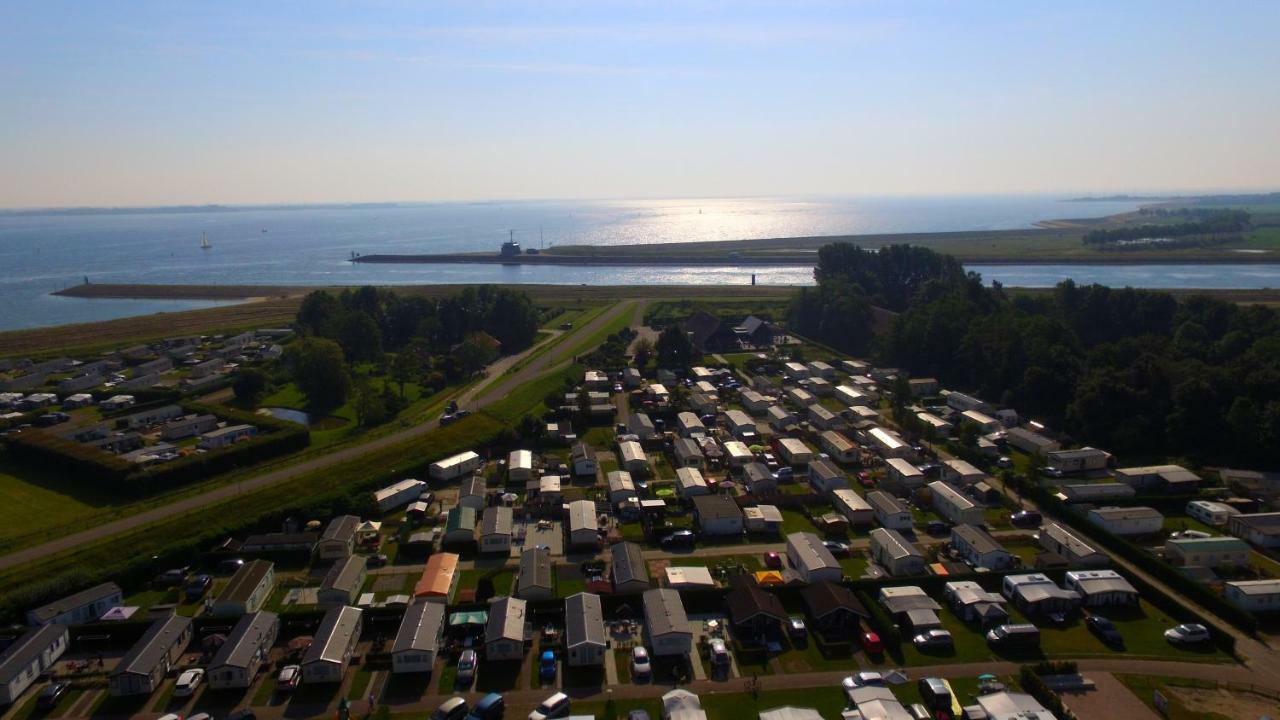 Caravanverhuur Zeeland Wemeldinge Bagian luar foto